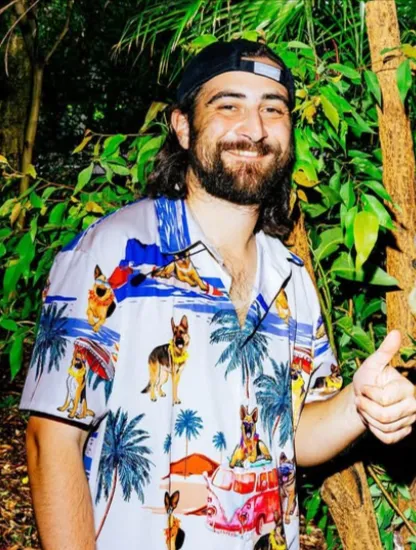 Noah Kahan Get Famous